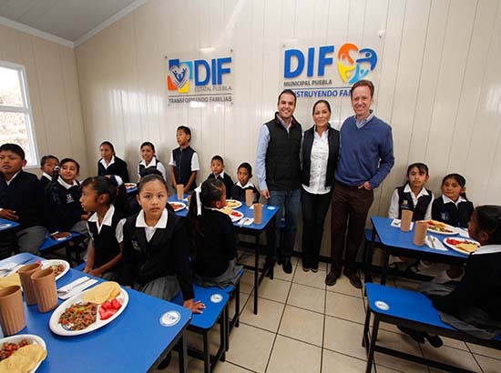 SMDIF inaugura tres desayunadores escolares  en Chautla y la colonia Roma