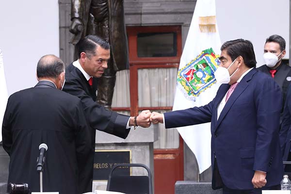 Miguel Barbosa refrenda respeto a autonomía de los poderes: “No creo en el sometimiento”