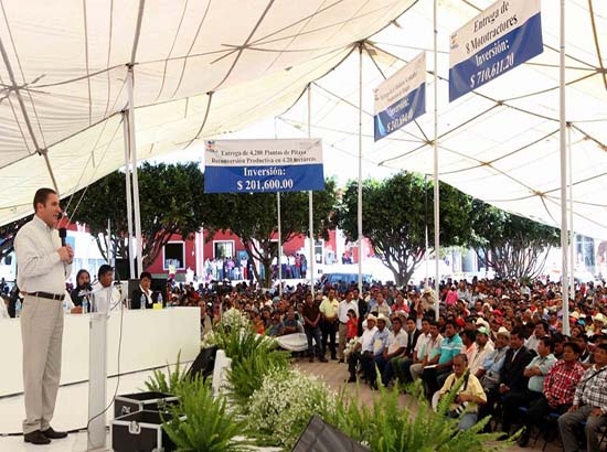 RMV ofrece rehabilitar hospital integral y construir Cessa en Tlacotepec