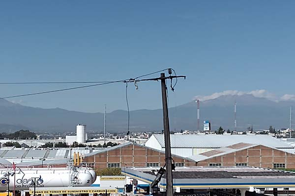 Huachigaseros de Xochimehuacan dejan sin agua a tres colonias de Puebla