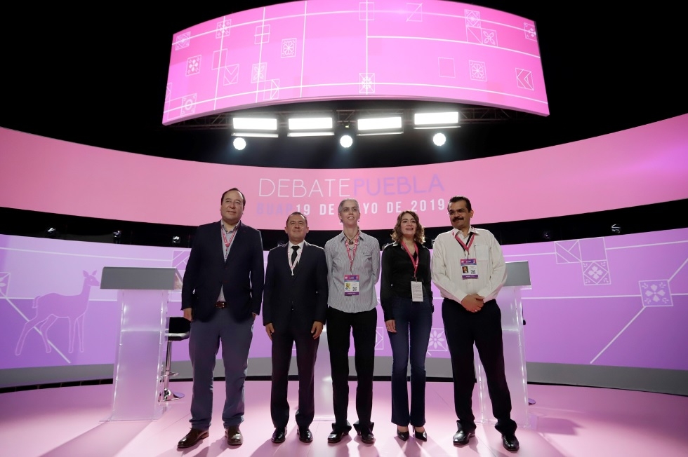FOTOS. Así llegaron a ensayar para el debate los candidatos a Casa Puebla