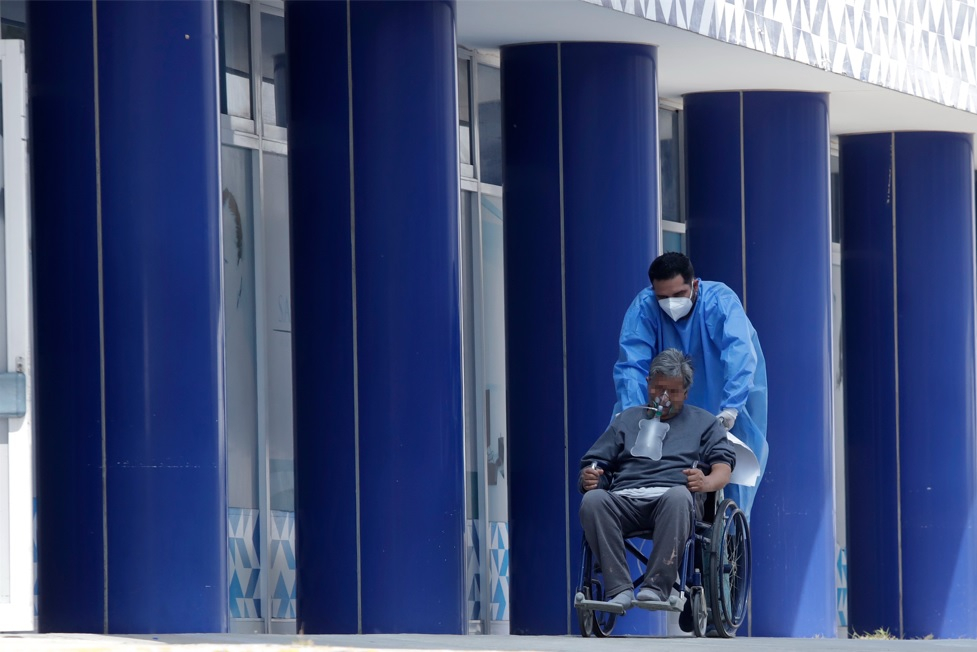 192 médicos y 58 enfermeras murieron por COVID en Puebla