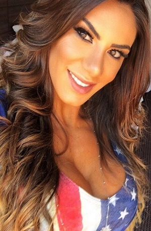 FOTOS: Carol Saraiva, la monumental reina del fitness en Brasil