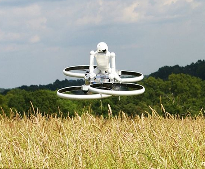 Drone haría volar a cualquier persona, lo prueban en Inglaterra