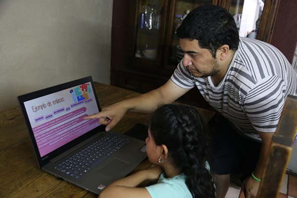 El lunes más de millón y medio de estudiantes inician en Puebla clases a distancia