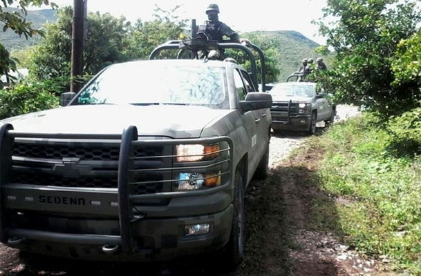 Hallan cadáveres en fosas clandestinas de Iguala