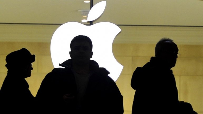 Apple registra un valor de 700 mil millones de dólares