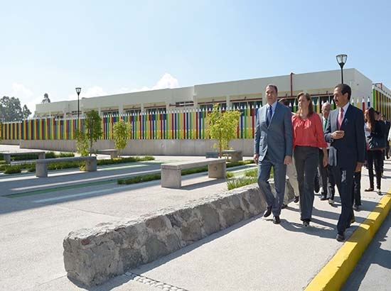 Gobernador y rector inauguran obras en la BUAP por 98 mdp