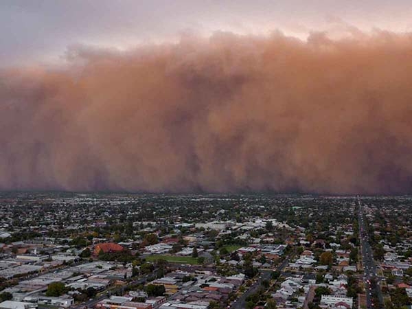 Tormenta de arena dejó en la oscuridad a Australia