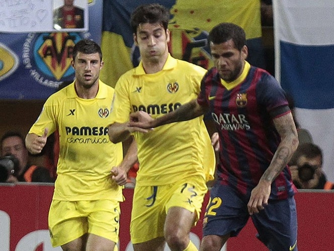 Villarreal expulsó de por vida a quien lanzó plátano a Dani Alves