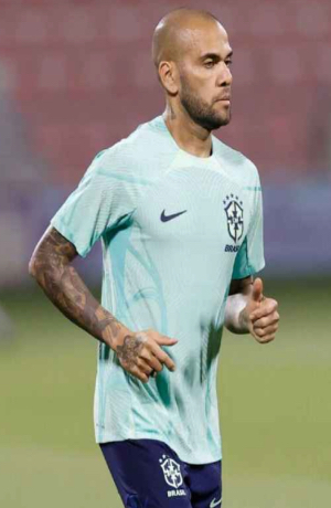 Dani Alves acepta que tuvo relaciones sexuales con su denunciante; mintió para salvar su matrimonio