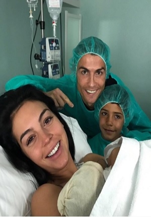 Cristiano Ronaldo se convirtió en papá por cuarta ocasión