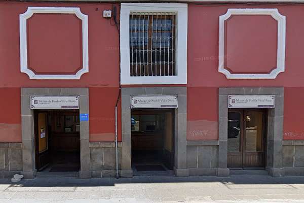 Empistolados asaltaron casa de empeño en el centro de Puebla