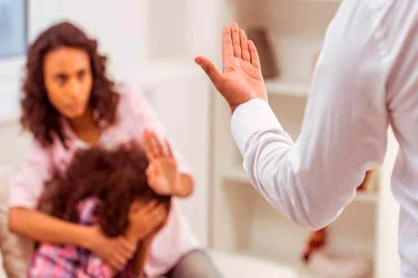 Violencia familiar puede crecer en cuarentena, advierte especialista de la BUAP