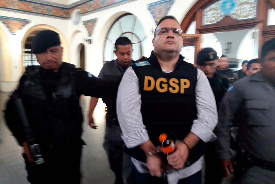 Empresa fantasma de Duarte trianguló recursos para la campaña de 2012