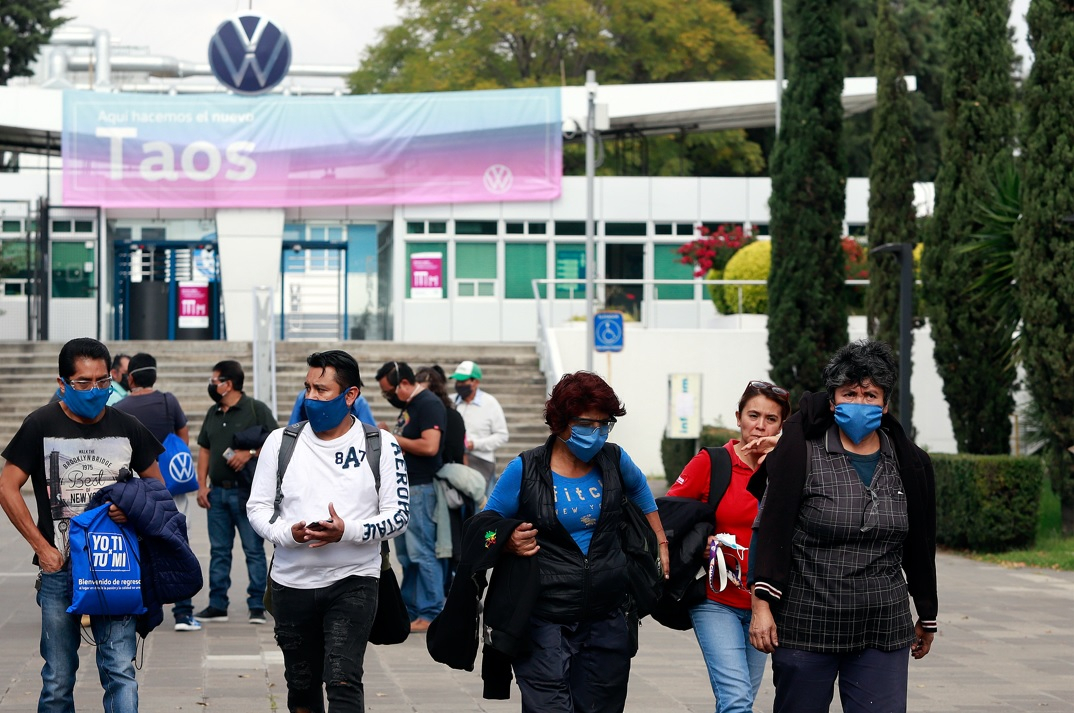 Volkswagen y Sitiavw pactan 5.5% de aumento al salario