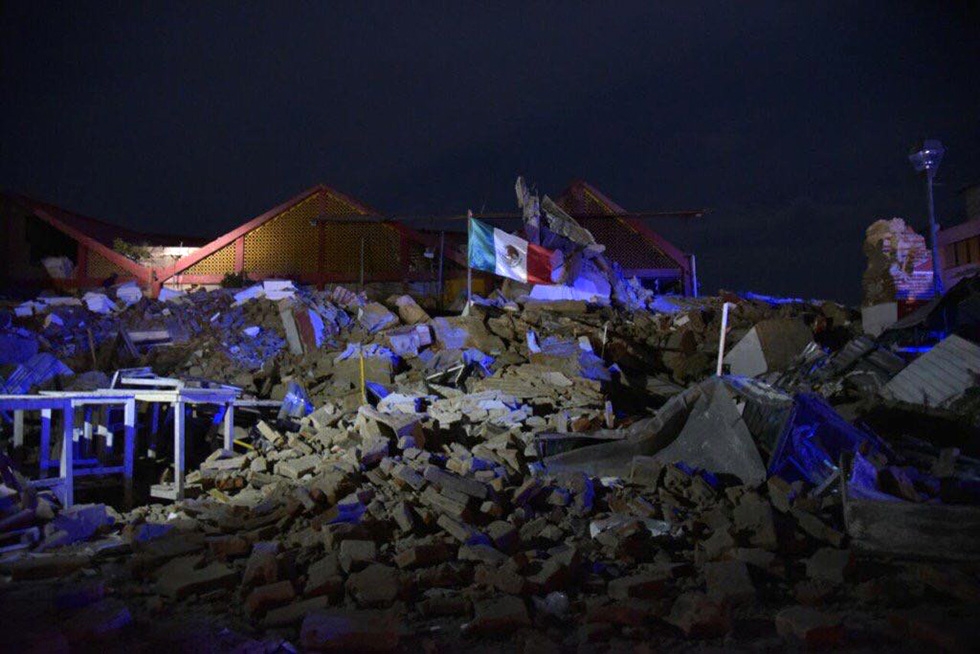 FOTOS/VIDEOS: Sismo tira casas, hospital y palacio municipal de Juchitán