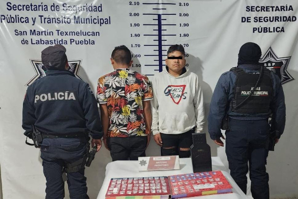Recupera policía de Texmelucan camión robado con mercancía; detienen a dos ladrones con droga