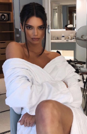 VIDEO: Kendall Jenner, sensual para Love Magazine