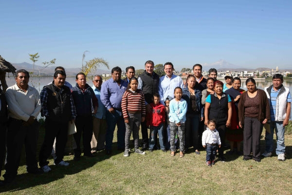 Gali anuncia obras para San Baltazar Tetela