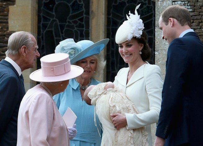 Duques de Cambridge bautizaron a Charlotte