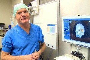 Holanda: Implantan cráneo fabricado en impresora 3D