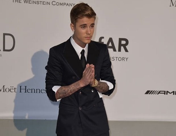Justin Bieber domó medio millón de dólares para lucha contra el Sida