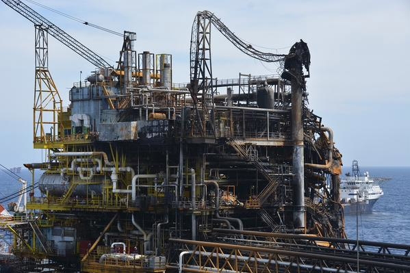 Incendio en plataforma de Pemex deja 4 muertos y 3 desaparecidos