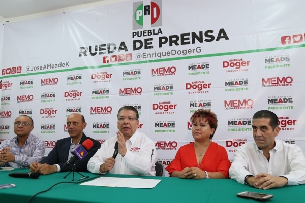 Agua para todos, a bajo costo, ofrece Enrique Doger