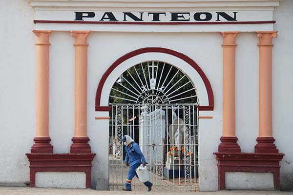 Aumentan 400% cremaciones en panteones de juntas auxiliares y particulares durante pandemia
