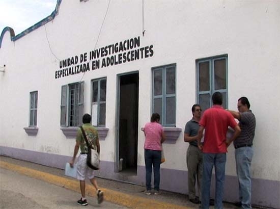 Estudiante de secundaria extorsionaba con sexting a menor de 13 años