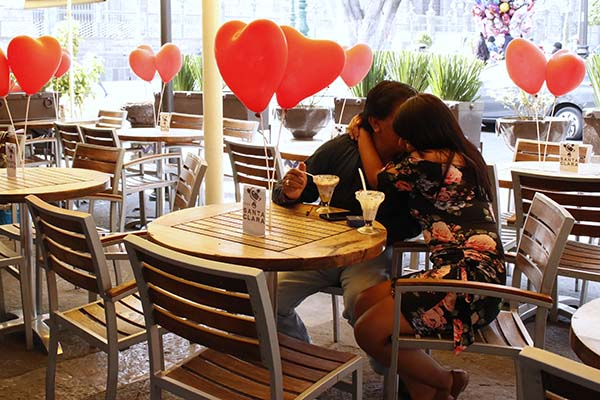 Pese a pandemia, negocios prevén derrama de 270 mdp por San Valentín