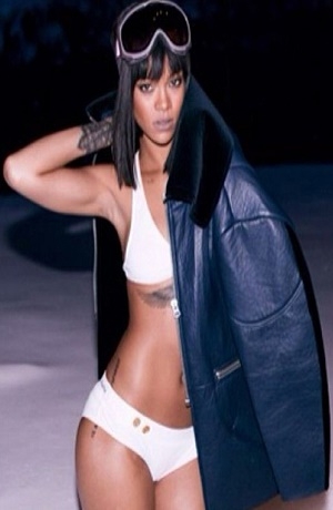 Rihanna “agota” su línea de juguetes sexuales