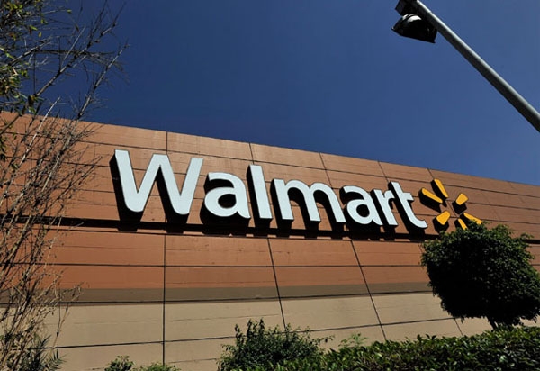 Desnudan y humillan a estudiante en Walmart de Chiapas