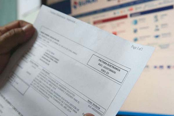 Puebla pagó más de 124 mdp en facturas falsas en el sistema de salud pública