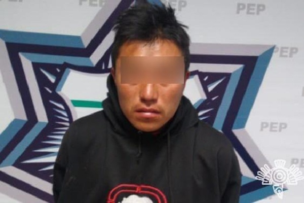 Ladrón y narcomenudista es asegurado en Amozoc