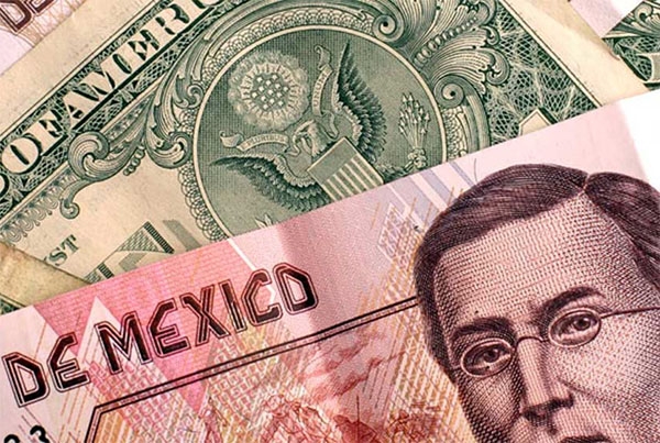 Dólar alcanzó 16.01 pesos a la venta en bancos del DF
