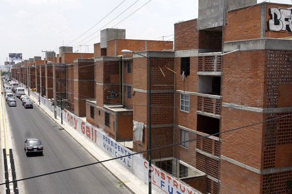 Hay 5 mil casas del Infonavit abandonadas en Puebla