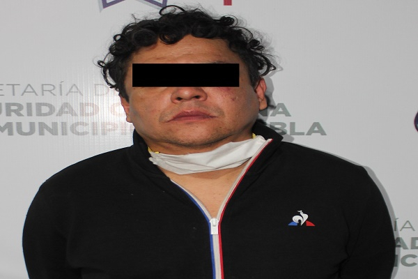 Paseaba con arma de fuego y policía lo aseguró en la colonia El Vergel