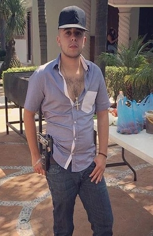 Alejandro Villa, cantante asesinado, presumió foto de su abuelo con Caro Quintero