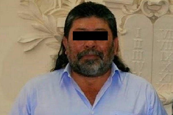 Edil de Huixcolotla, a disposición de la PGR por portación de arma de fuego