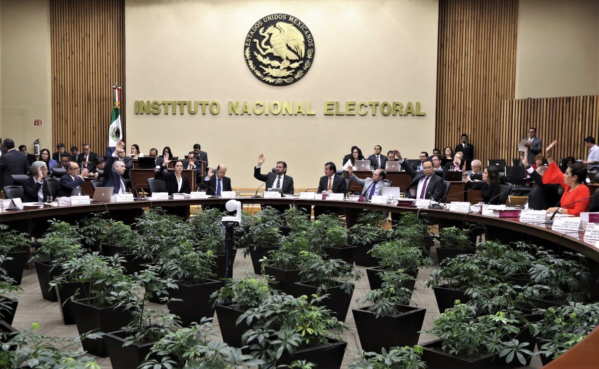 INE aprueba alianza Morena-PT-PVEM para gubernatura de Puebla