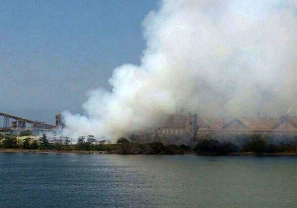 Alerta por fuga de amoniaco en planta industrial de Lázaro Cárdenas