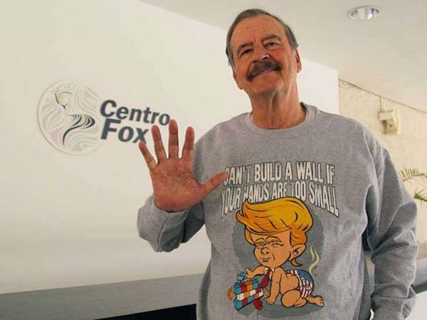 Invité a Chávez a México porque no había sacado las uñas: Fox