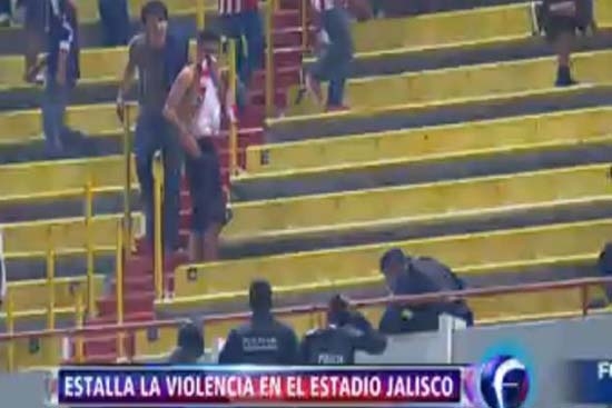 18 detenidos por disturbios en Estadio Jalisco