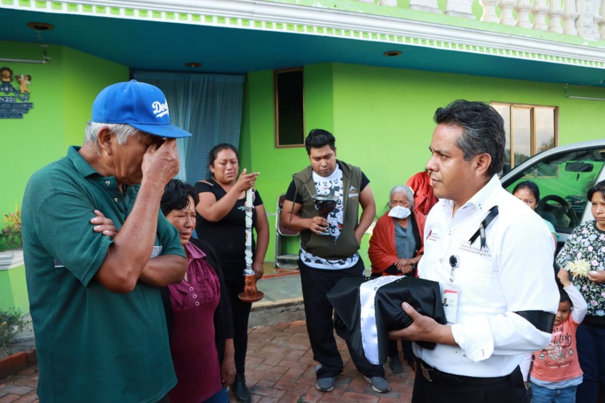 Ya entregaron 28 urnas en 7 municipios de migrantes poblanos muertos en EU