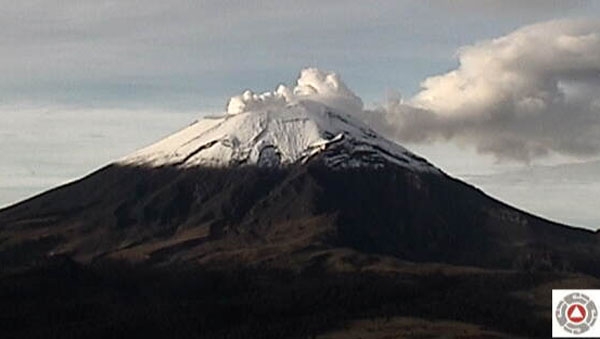 Popocatépetl emite 297 exhalaciones de baja a mediana intensidad