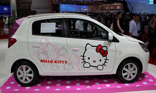 Mitsubishi presenta Mirage Hello Kitty