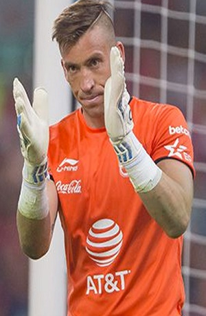 Club Puebla: Vikonis critica medidas tardías en México por COVID-19