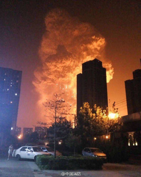 VIDEO: Mega explosión en China deja 50 muertos y cientos de heridos